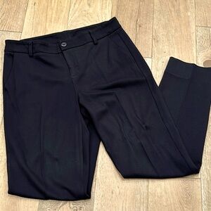 Cabi Ponte Knit Black pants sz 8, with 4 pockets split outter seam at ankle. GUC